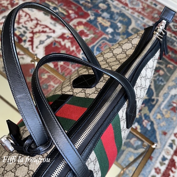Authentic Gucci XL bag - Picture 15 of 16